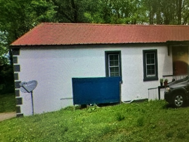 100 Rainbow Cir, Columbia, TN 38401 - photo 3