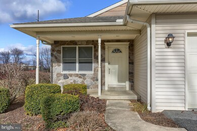 951 Mae St, Hummelstown, PA 17036 - photo 5