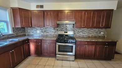 6542 N Hoyne Ave unit 2N, Chicago, IL 60645 - photo 2