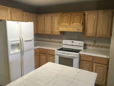 Refrigerator & Range convey with rental
