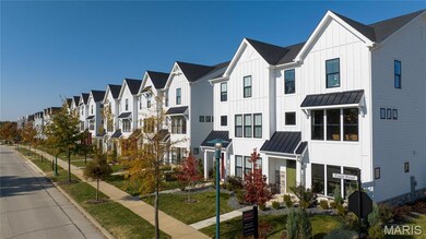 16553 Yellowwood Dr unit 63-302, Chesterfield, MO 63005 - photo 2