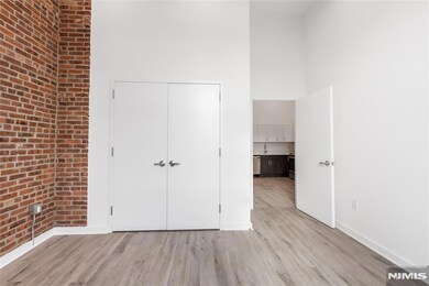 70-78 Roseville Ave unit 2E, Newark, NJ 07107 - photo 2