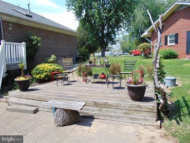 256 Lake Shore Dr, Colonial Beach, VA 22443 - photo 5