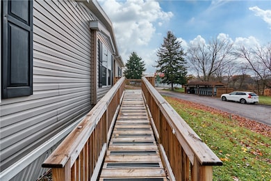 126 York Dr, Cranberry Township, PA 16066 - photo 3