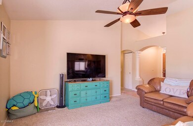 LIVING AREA (3)