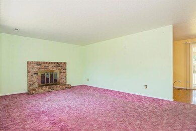 1078 N 5th St, Central Point, OR 97502 - photo 6