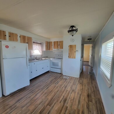 404 Raven Dr, Sebastian, FL 32976 - photo 5