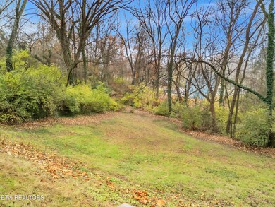 412 Watauga Dr, Knoxville, TN 37918 - photo 5