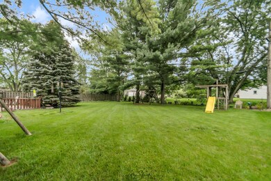 3614 Sigwalt St, Rolling Meadows, IL 60008 - photo 7