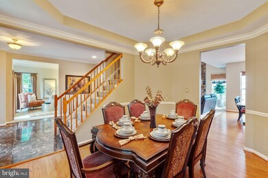 8701 Lords View Loop, Gainesville, VA 20155 - photo 4