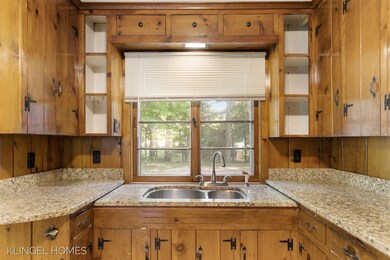 16-web-or-mls-18200-n-fruitport-rd