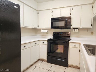 Loads of cabinet and counter space