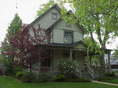 Spring photo of 217 N. Pearl