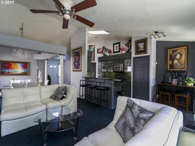 Kitchen/Living Room