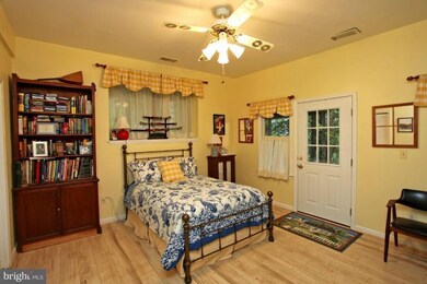 916 Old County Rd, Severna Park, MD 21146 - photo 3