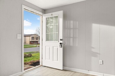 4_ - 1591 Red Leaf Ln - 012