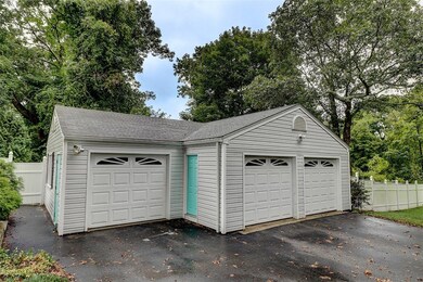 109 Rogers Ave, Barrington, RI 02806 - photo 3