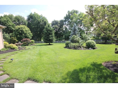 22 Pheasant Dr, Mount Laurel, NJ 08054 - photo 4