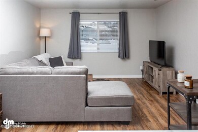 03-Living Room_DMD_8326
