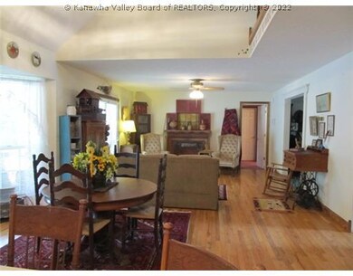 Den/Family/Great Room.