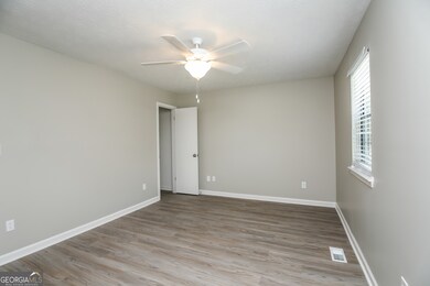 2212 Cedar Creek Ln, Lithia Springs, GA 30122 - photo 7