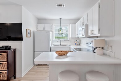 Beachside Villas 913-17