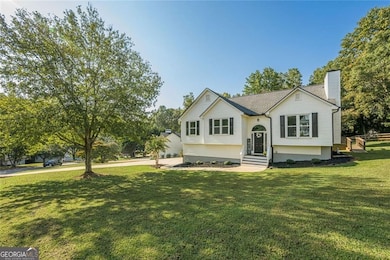 7010 Devon Dr, Cumming, GA 30028 - photo 2