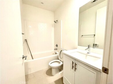 13143 W Lumina Way, Los Angeles, CA 91401 - photo 5