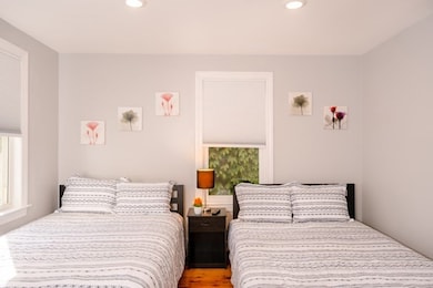 24 Howard St unit 2-2, Salem, MA 01970 - photo 4