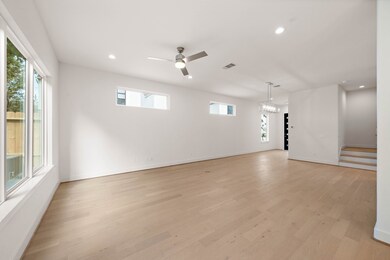 1751 Ojeman Point Ln, Houston, TX 77055 - photo 7