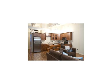 Kitchen. Open Architecture Provides Kitchen Near L