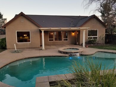 2074 Hedgerow Ave, Redding, CA 96003 - photo 6