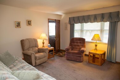 1304 Pegwood Ct unit 306, Columbus, OH 43229 - photo 4