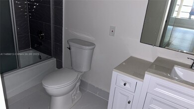 800 E Cypress Ln unit 202, Pompano Beach, FL 33069 - photo 6