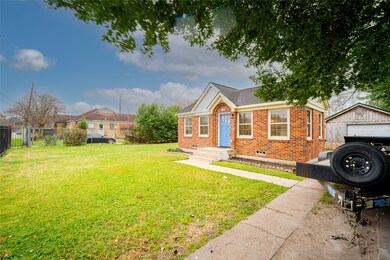 716 Kelley St, Houston, TX 77009 - photo 3