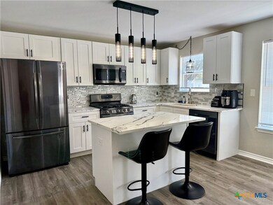 1002 Port Daniel Dr, Leander, TX 78641 - photo 4