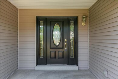 Gorgeous Entry in to this Roomy Ranch Home! Sit on