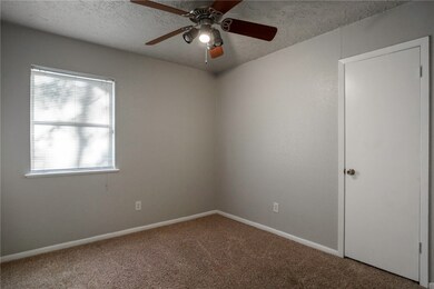 200 Richards St unit B, College Station, TX 77840 - photo 6