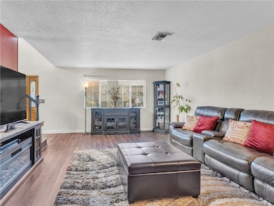 714 Appleton Rd, Simi Valley, CA 93065 - photo 6