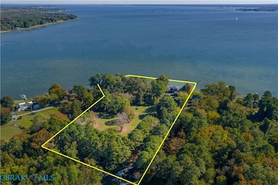 176 King Carter Ln, Weems, VA 22576 - photo 3