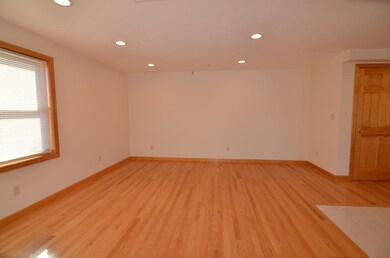 52 Grafton St unit 4, Quincy, MA 02169 - photo 4