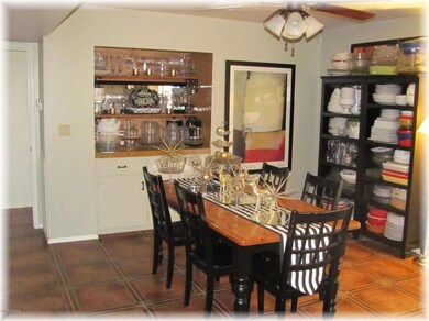 2526 E Brown St, Phoenix, AZ 85028 - photo 5