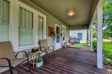 1107 S Lindsay St, Gainesville, TX 76240 - photo 4