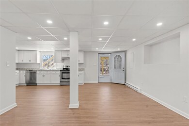 519 Forbes St unit B, Riverside, RI 02915 - photo 4