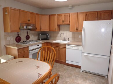 1022 Canary Ln, Lake Ariel, PA 18436 - photo 2