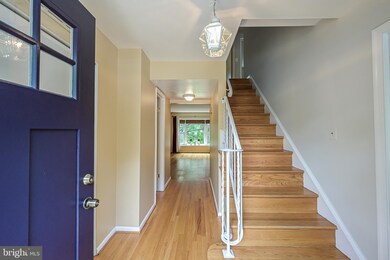 2340 Wheystone Ct, Vienna, VA 22182 - photo 5