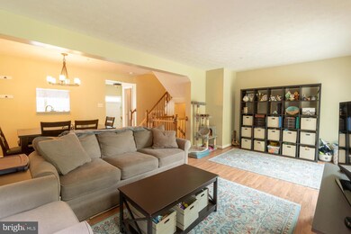 8504 Pine Meadows Dr, Odenton, MD 21113 - photo 7