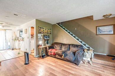 5138 E Ashlan Ave unit 101, Fresno, CA 93727 - photo 5