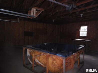 400 E Myrtle St, Virginia, IL 62691 - photo 4