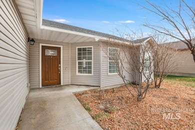 1343 Valencia St, Twin Falls, ID 83301 - photo 2